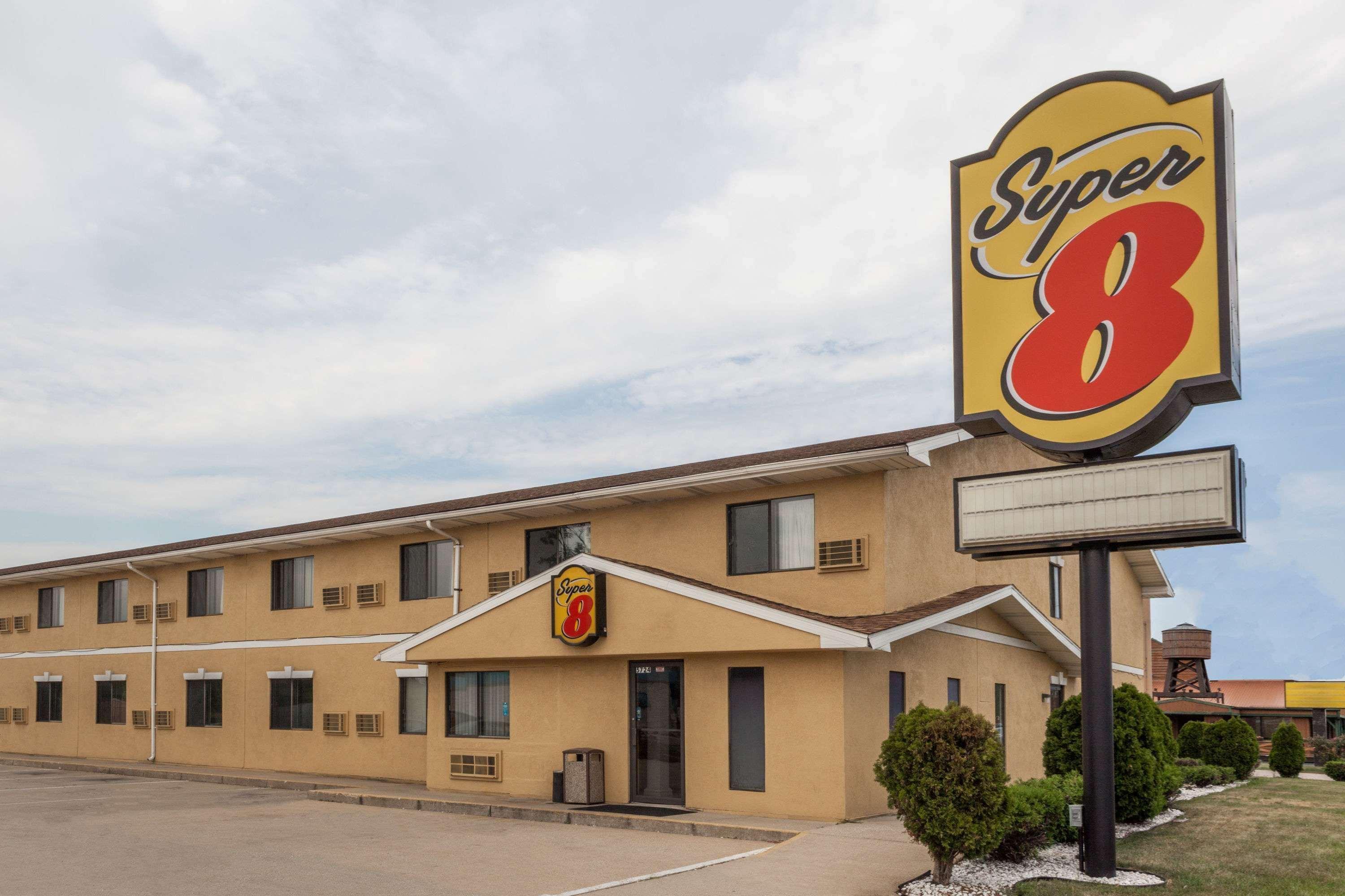 Super 8 By Wyndham Michigan City Exterior foto
