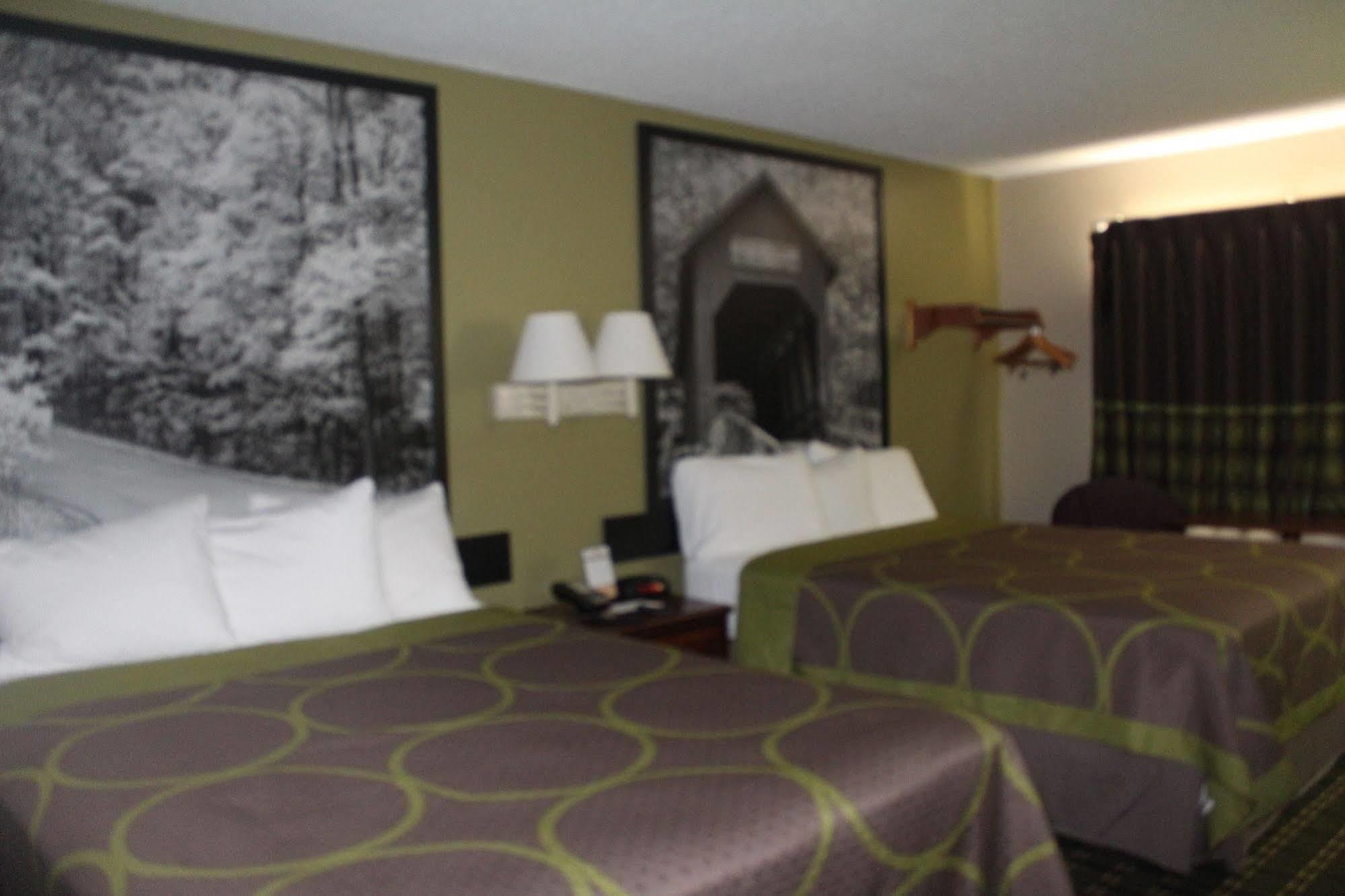 Super 8 By Wyndham Michigan City Exterior foto